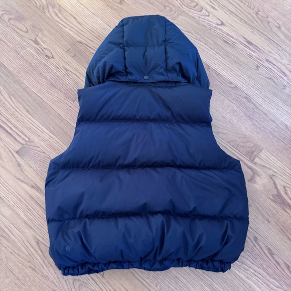 lululemon Wunder Puff Cropped Vest - Picture 9 of 11